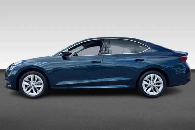 Škoda Octavia (2021) thumbnail 2