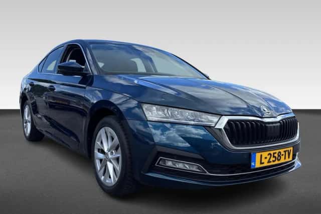 Škoda Octavia (2021) thumbnail 5