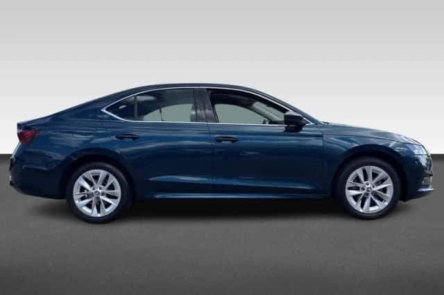 Škoda Octavia (2021) thumbnail 6