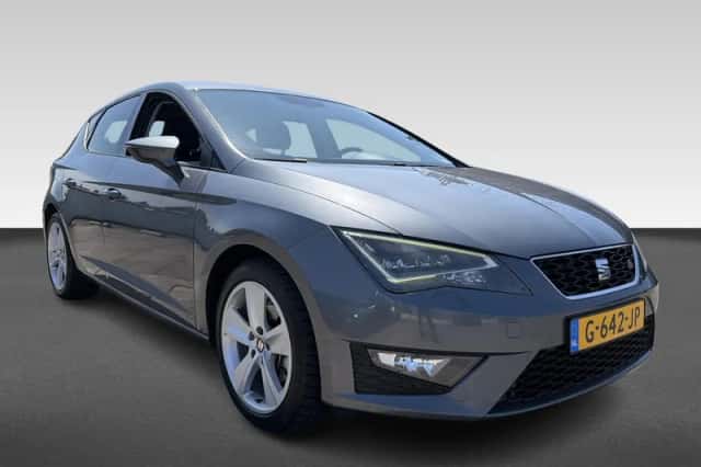 SEAT Leon (2013) thumbnail 5