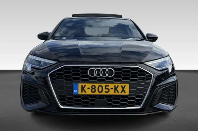 Audi A3 (2021) thumbnail 4