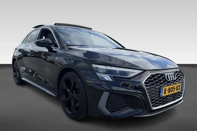 Audi A3 (2021) thumbnail 5