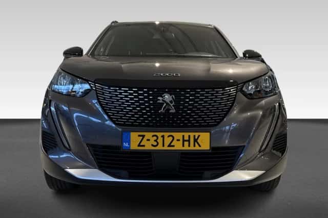Peugeot 2008 (2023) thumbnail 4