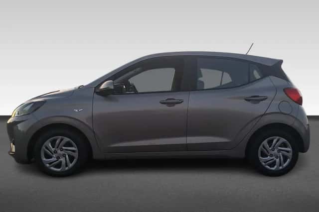Hyundai i10 (2023) thumbnail 2