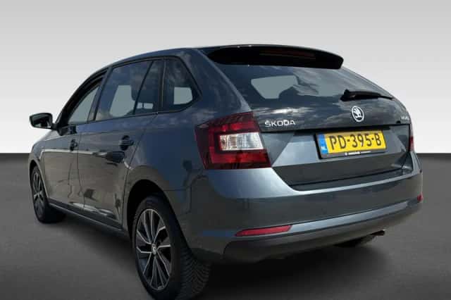 Škoda Rapid (2017) thumbnail 3