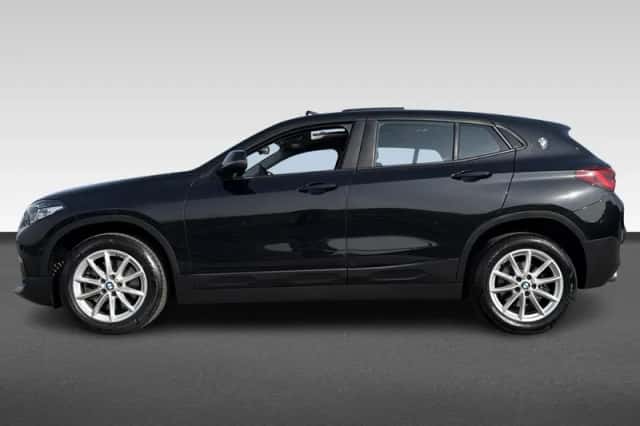 BMW X2 (2021) thumbnail 2