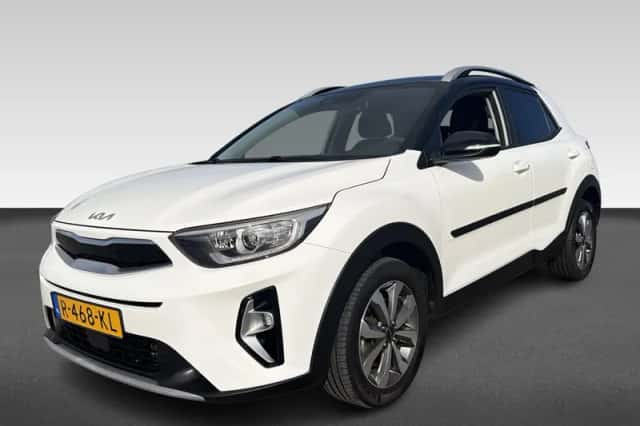 Kia Stonic (2022) thumbnail 1