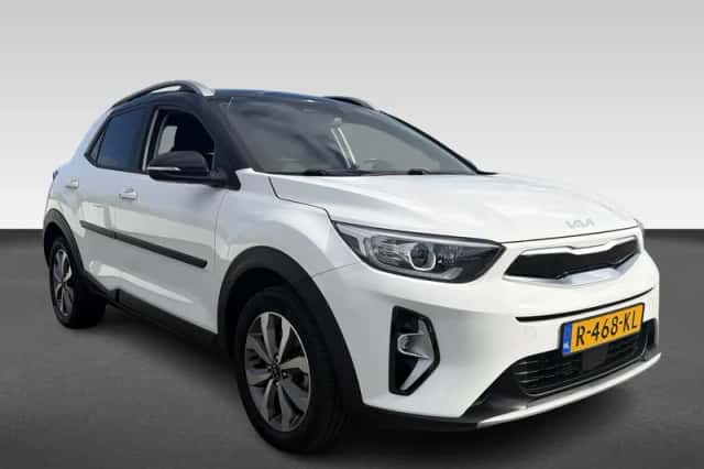 Kia Stonic (2022) thumbnail 5