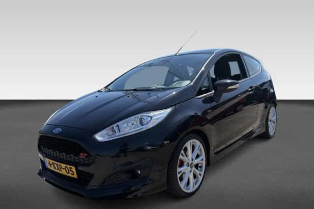 Ford Fiesta (2013) thumbnail 1