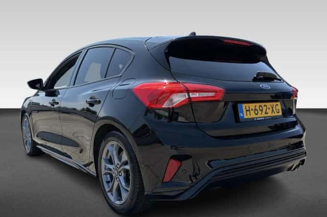 Ford Focus (2020) thumbnail 3