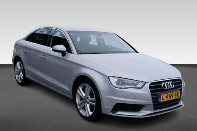 Audi A3 (2014) thumbnail 5