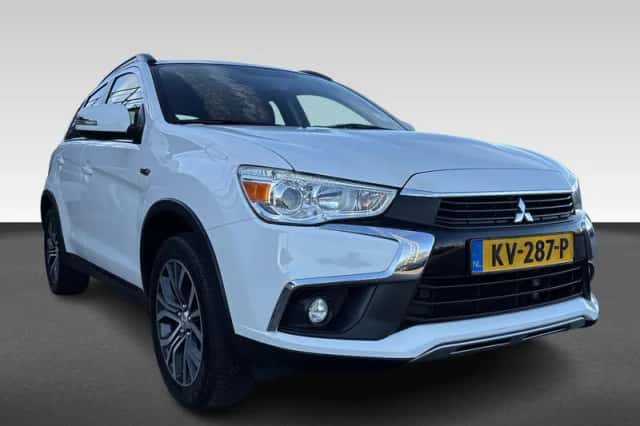 Mitsubishi ASX (2016) thumbnail 5