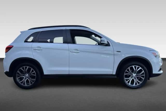 Mitsubishi ASX (2016) thumbnail 6