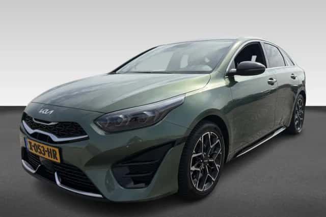 Kia Proceed (2023) thumbnail 1