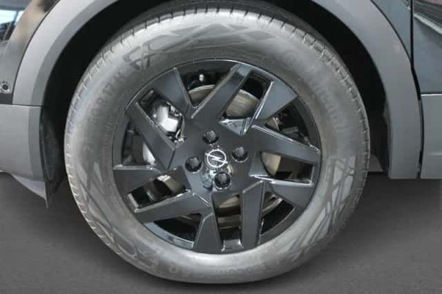 Opel Mokka-e (2025) thumbnail 3