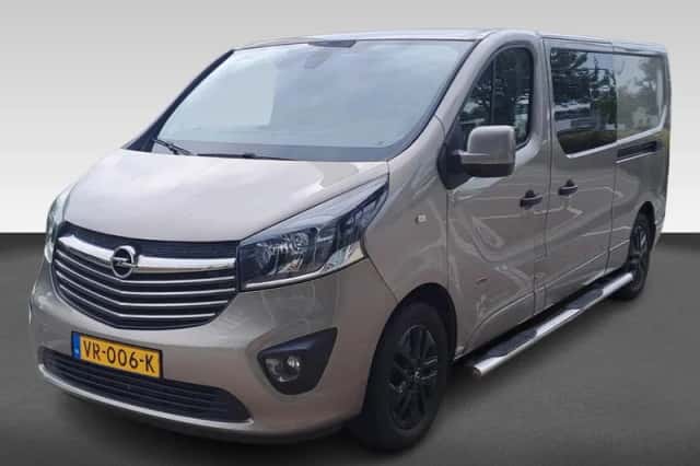 Opel Vivaro (2015) thumbnail 1