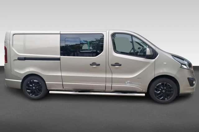Opel Vivaro (2015) thumbnail 5