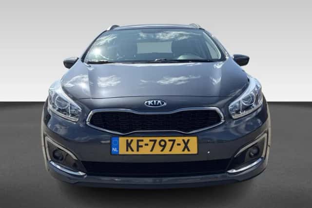 Kia Ceed Sportswagon (2017) thumbnail 4