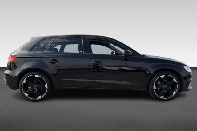 Audi A3 (2018) thumbnail 6