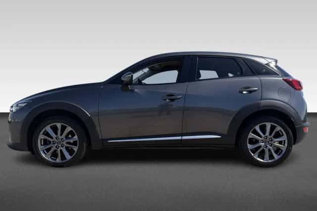 Mazda CX-3 (2017) thumbnail 2