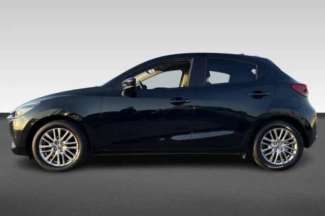 Mazda 2 (2022) thumbnail 2