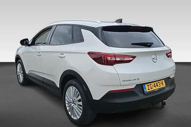 Opel Grandland X (2018) thumbnail 4