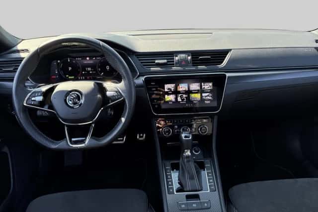 Škoda Superb (2023) thumbnail 5