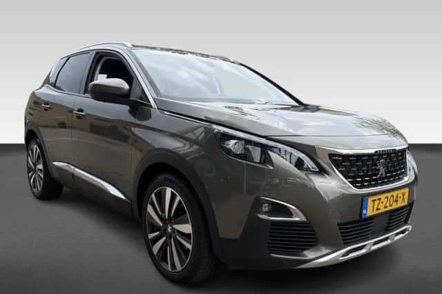 Peugeot 3008 (2018) thumbnail 5
