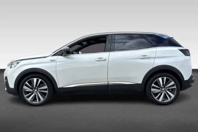 Peugeot 3008 (2019) thumbnail 2