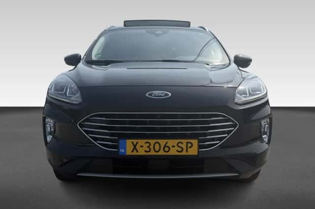 Ford Kuga (2024) thumbnail 4