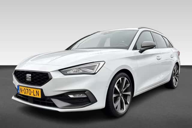 SEAT Leon (2021) thumbnail 1