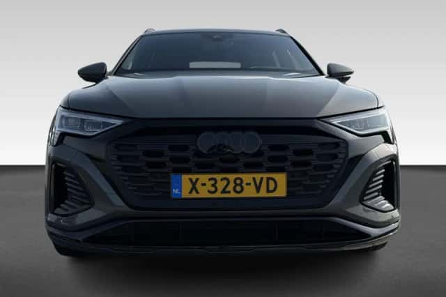 Audi Q8 e-tron (2024) thumbnail 4
