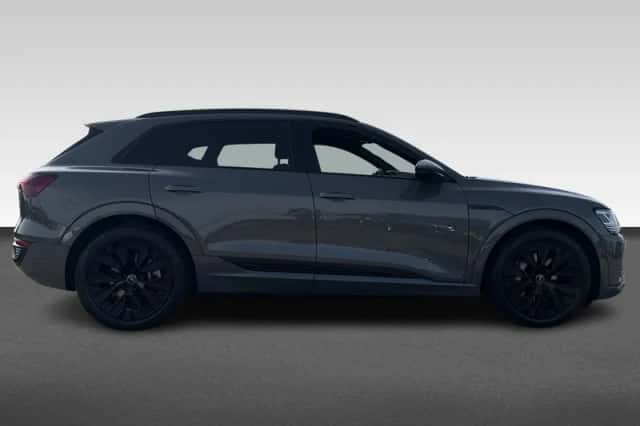 Audi Q8 e-tron (2024) thumbnail 6