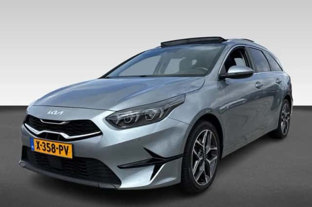 Kia Ceed Sportswagon (2024) thumbnail 1