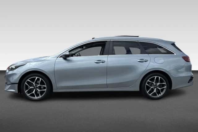 Kia Ceed Sportswagon (2024) thumbnail 2