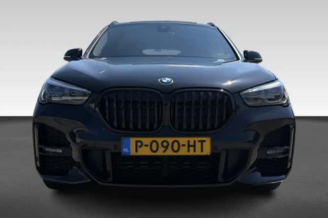 BMW X1 (2022) thumbnail 4