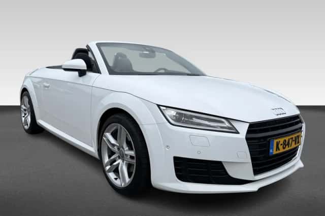 Audi TT (2016) thumbnail 5