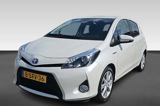 Toyota Yaris (2013) thumbnail 1