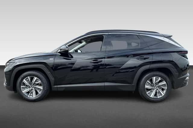 Hyundai Tucson (2022) thumbnail 2