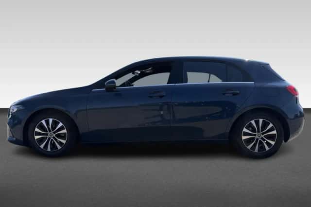 Mercedes-Benz A-Klasse (2022) thumbnail 2