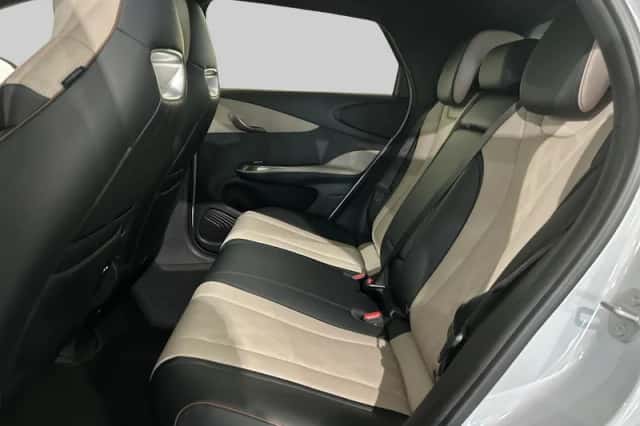BYD Dolphin (2026) thumbnail 6