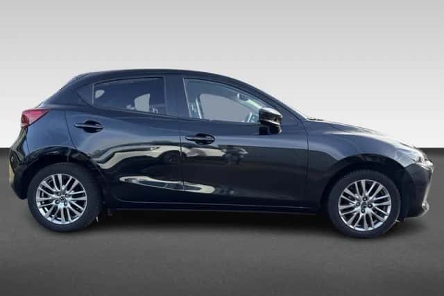 Mazda 2 (2022) thumbnail 2