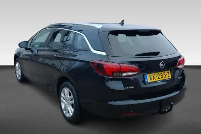 Opel Astra (2019) thumbnail 3