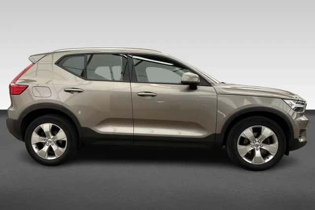 Volvo XC40 (2022) thumbnail 6