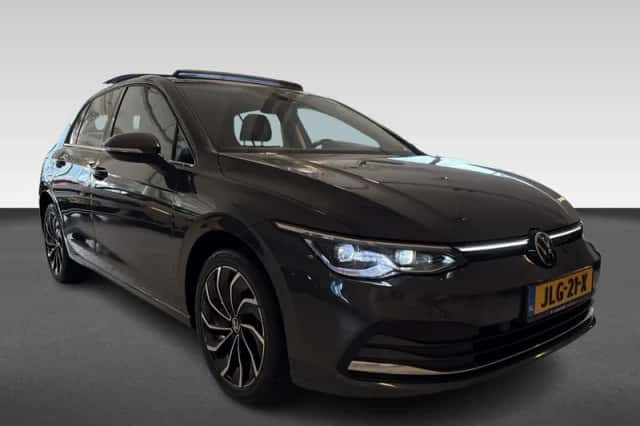 Volkswagen Golf (2021) thumbnail 6