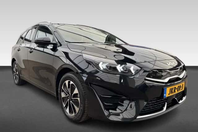Kia Ceed Sportswagon (2023) thumbnail 6