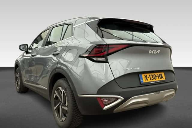 Kia Sportage (2023) thumbnail 3