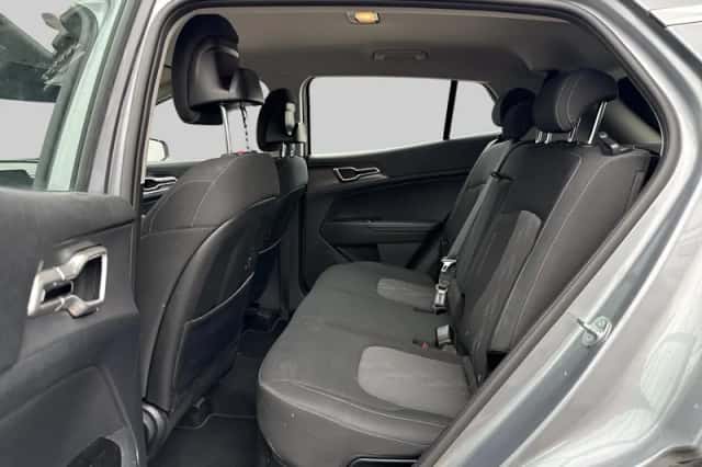 Kia Sportage (2023) thumbnail 6