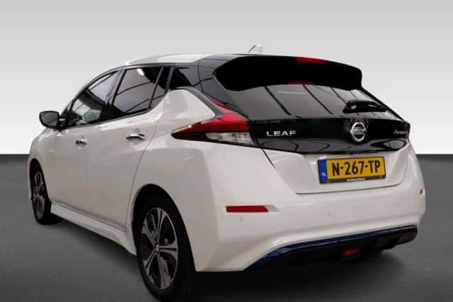 Nissan Leaf (2021) thumbnail 3