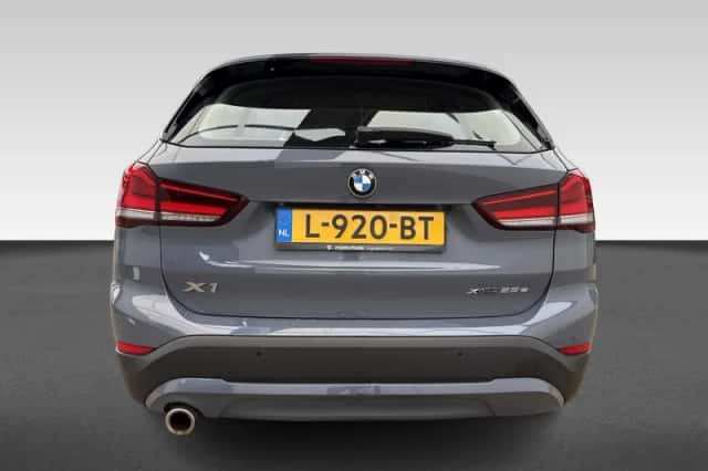 BMW X1 (2021) thumbnail 1